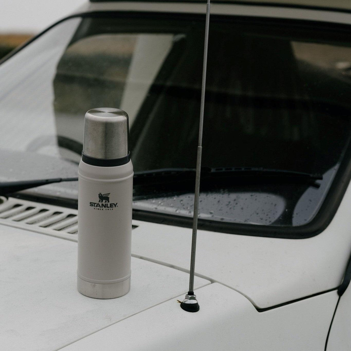 Stanley Classic Legendary Bottle Kül 0.75 L