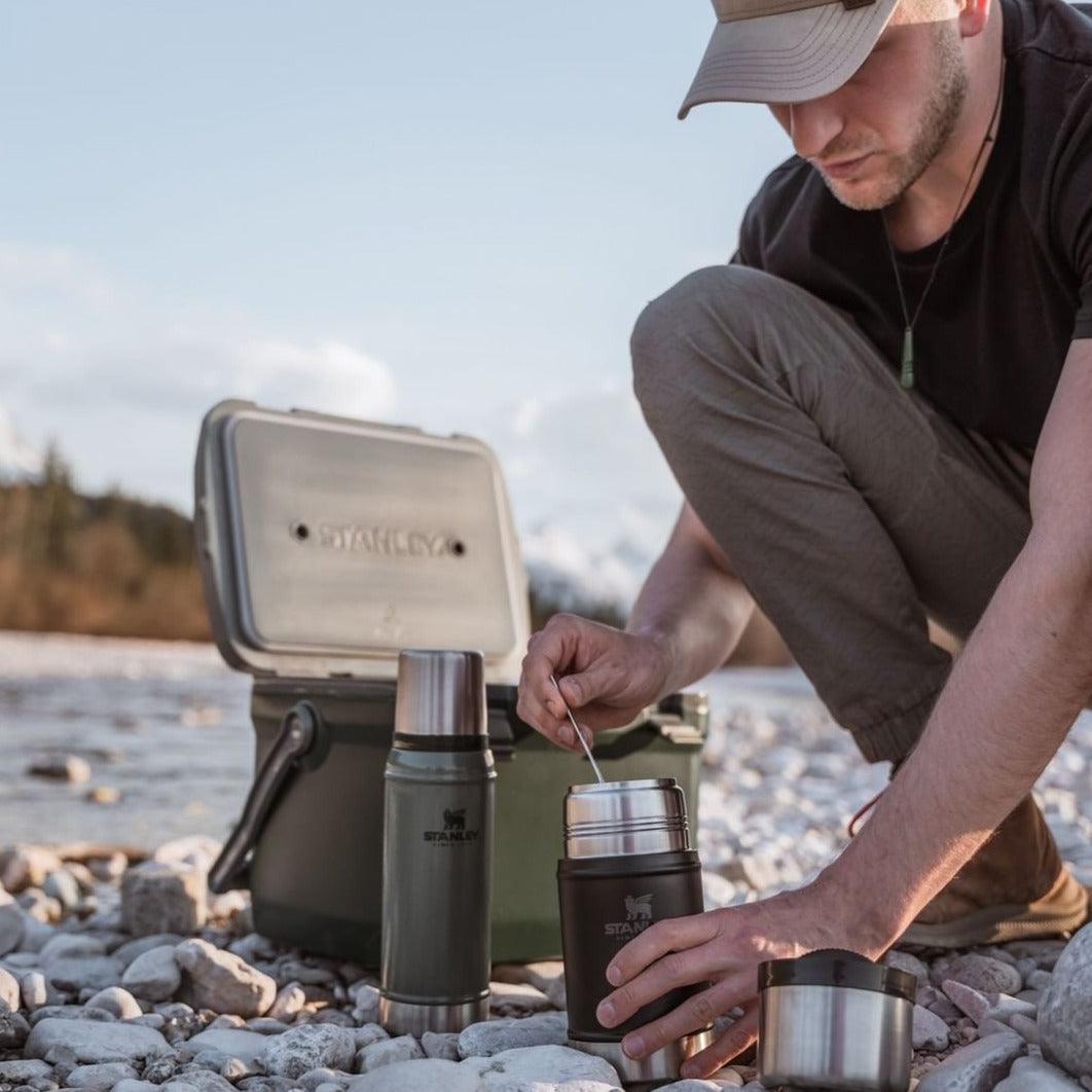 Stanley Klasik Yemek Termosu Siyah 0.7 L